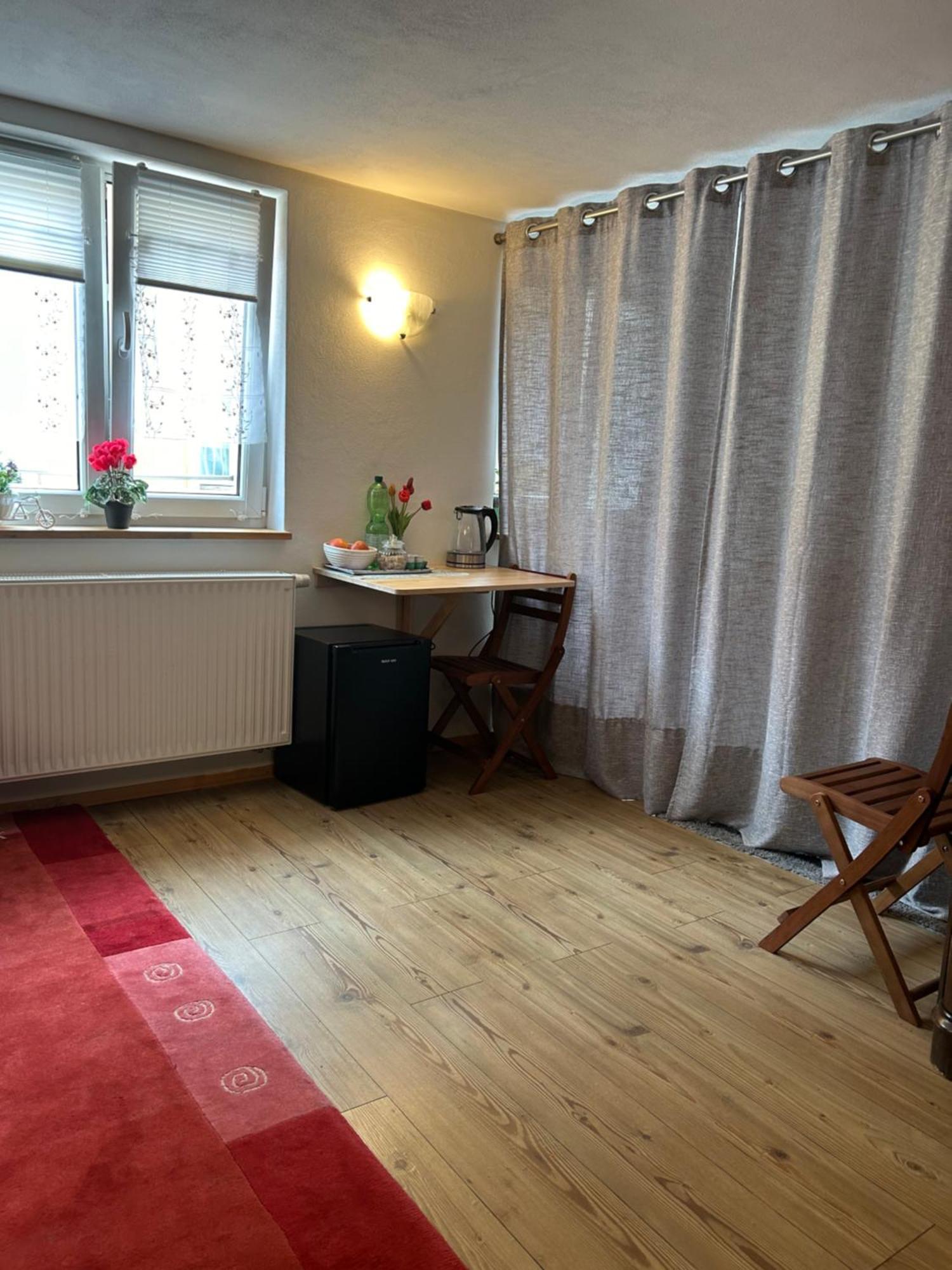 Homestay Waldshut-Tiengen Esterno foto